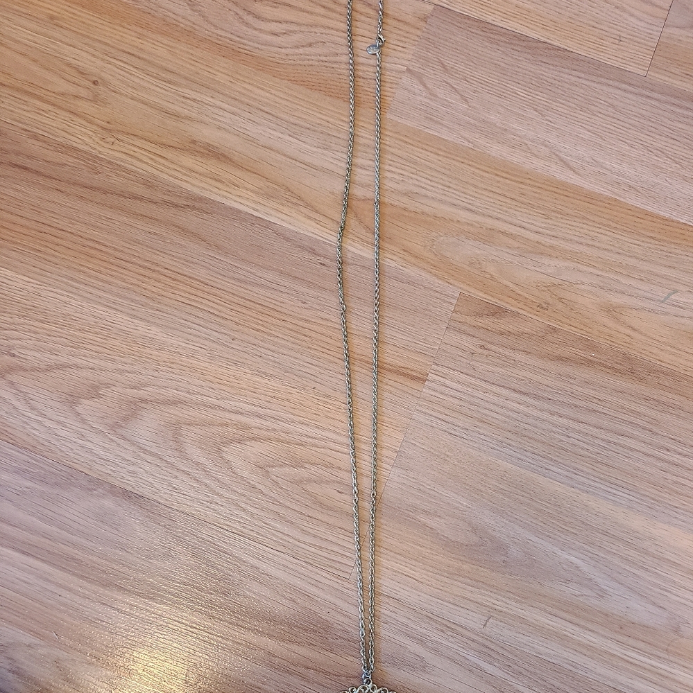 🌟 4/$20 Claire's Gold Colored Pendant Long Necklace - Picture 2 of 4